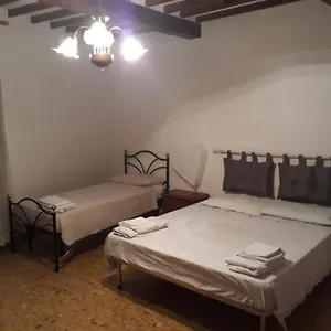  Appartamento Casa Fedora -appartamento Uso Turistico Centro Storico Di Italia