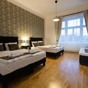 Apartmanhotel Old Town Spirit ***